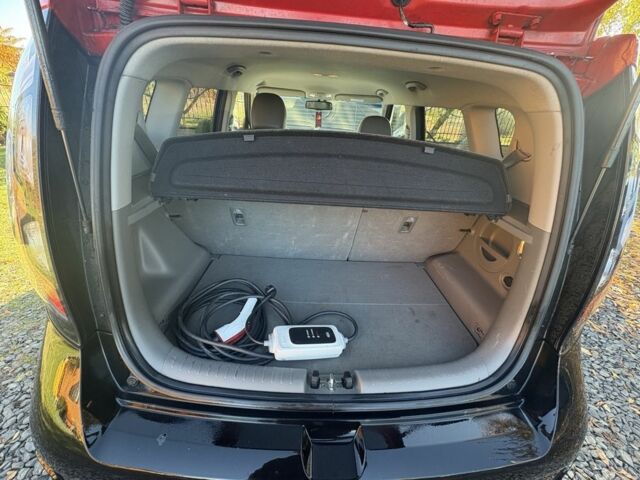 Черный Киа Soul, объемом двигателя 0 л и пробегом 134 тыс. км за 5600 $, фото 15 на Automoto.ua