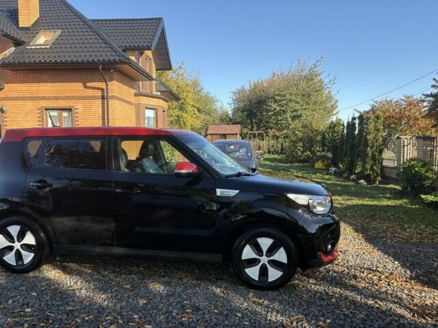 Черный Киа Soul, объемом двигателя 0 л и пробегом 134 тыс. км за 5600 $, фото 2 на Automoto.ua