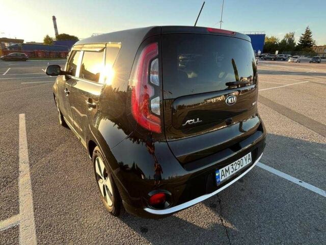Черный Киа Soul, объемом двигателя 0 л и пробегом 200 тыс. км за 5500 $, фото 6 на Automoto.ua