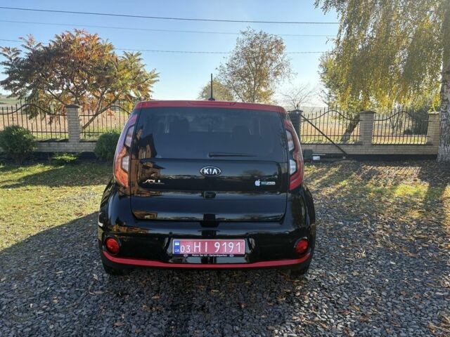 Черный Киа Soul, объемом двигателя 0 л и пробегом 134 тыс. км за 5600 $, фото 5 на Automoto.ua