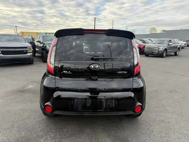 Черный Киа Soul, объемом двигателя 2 л и пробегом 75 тыс. км за 5300 $, фото 4 на Automoto.ua