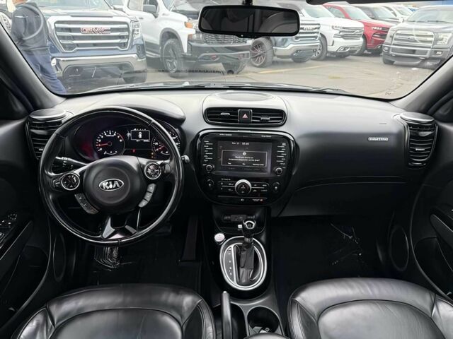 Черный Киа Soul, объемом двигателя 2 л и пробегом 75 тыс. км за 5300 $, фото 8 на Automoto.ua