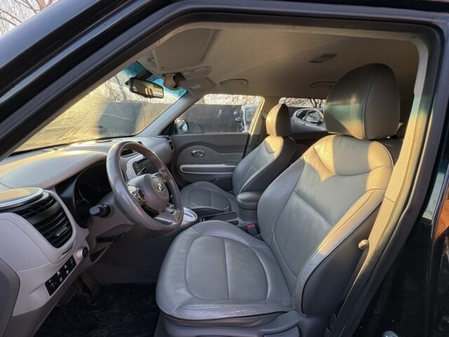 Черный Киа Soul, объемом двигателя 0 л и пробегом 134 тыс. км за 5600 $, фото 18 на Automoto.ua