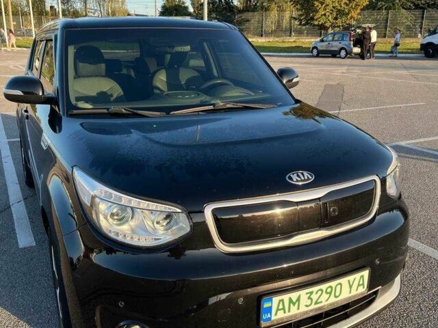 Черный Киа Soul, объемом двигателя 0 л и пробегом 200 тыс. км за 5500 $, фото 1 на Automoto.ua
