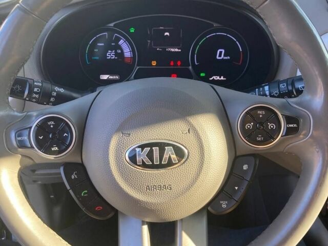 Чорний Кіа Soul, об'ємом двигуна 0 л та пробігом 175 тис. км за 6000 $, фото 12 на Automoto.ua