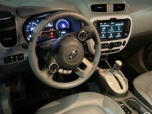 Черный Киа Soul, объемом двигателя 0 л и пробегом 2 тыс. км за 6900 $, фото 6 на Automoto.ua