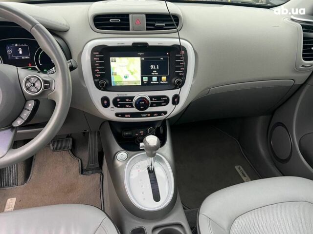 Черный Киа Soul, объемом двигателя 0 л и пробегом 100 тыс. км за 9790 $, фото 26 на Automoto.ua