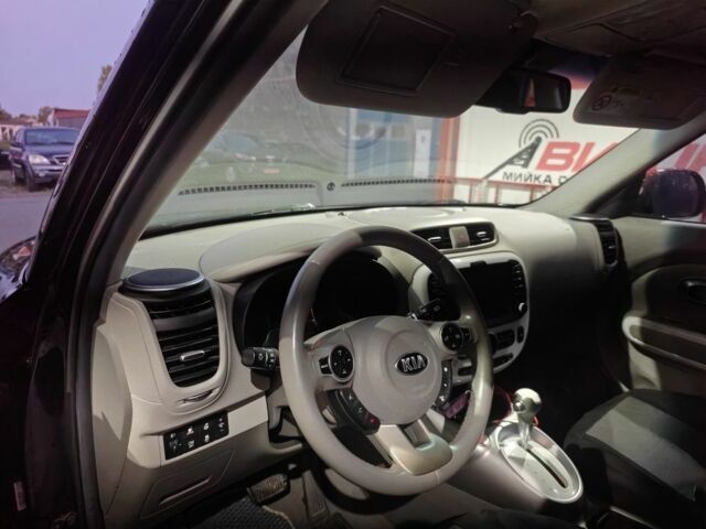 Чорний Кіа Soul, об'ємом двигуна 0 л та пробігом 84 тис. км за 6600 $, фото 4 на Automoto.ua