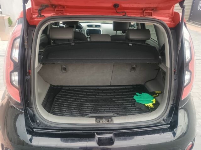 Чорний Кіа Soul, об'ємом двигуна 0 л та пробігом 66 тис. км за 9000 $, фото 11 на Automoto.ua