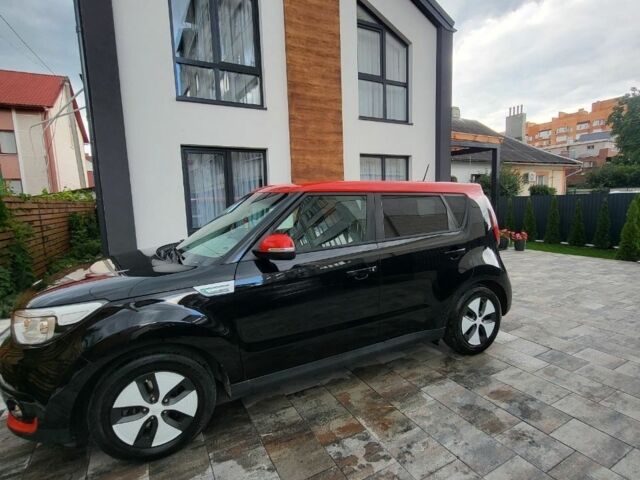 Черный Киа Soul, объемом двигателя 0 л и пробегом 79 тыс. км за 7200 $, фото 2 на Automoto.ua