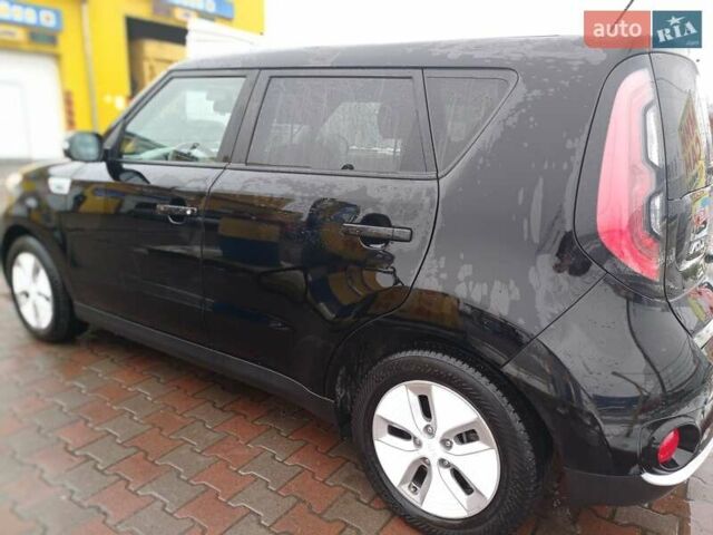 Чорний Кіа Soul, об'ємом двигуна 0 л та пробігом 65 тис. км за 9500 $, фото 5 на Automoto.ua