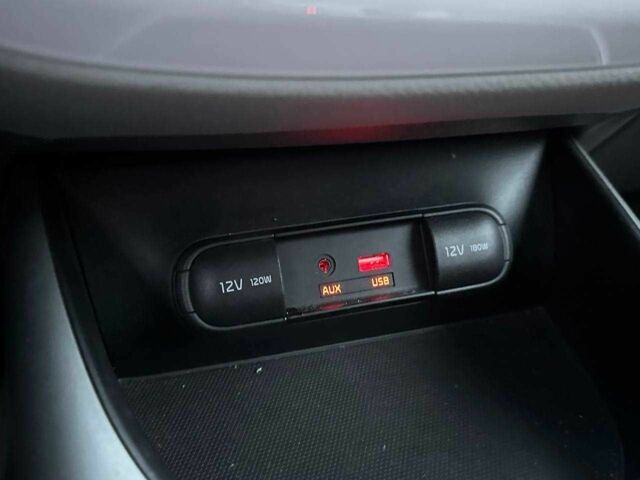 Черный Киа Soul, объемом двигателя 0 л и пробегом 100 тыс. км за 8790 $, фото 18 на Automoto.ua