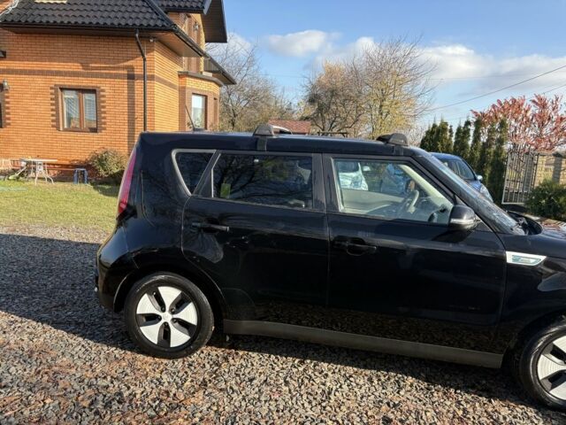 Чорний Кіа Soul, об'ємом двигуна 0 л та пробігом 96 тис. км за 5900 $, фото 4 на Automoto.ua