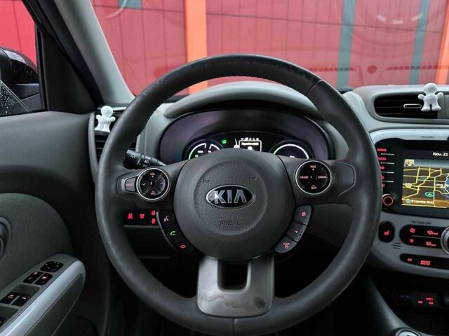 Черный Киа Soul, объемом двигателя 0 л и пробегом 100 тыс. км за 8790 $, фото 13 на Automoto.ua