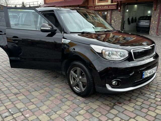Чорний Кіа Soul, об'ємом двигуна 0 л та пробігом 99 тис. км за 8000 $, фото 5 на Automoto.ua