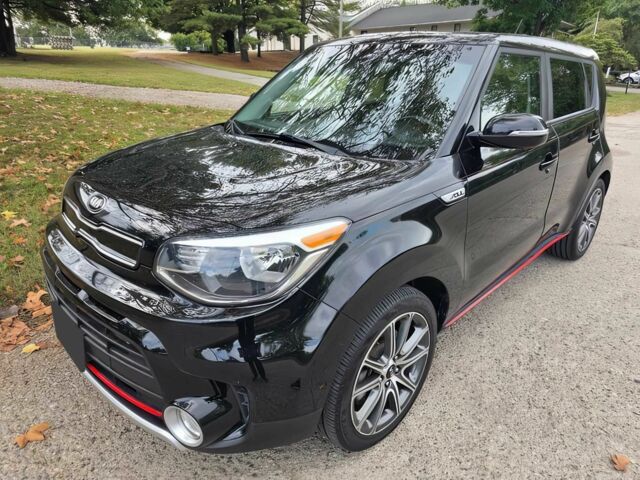 Черный Киа Soul, объемом двигателя 1.6 л и пробегом 43 тыс. км за 7000 $, фото 2 на Automoto.ua