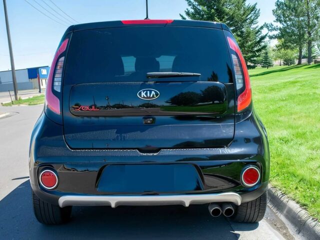 Черный Киа Soul, объемом двигателя 1.6 л и пробегом 35 тыс. км за 6700 $, фото 5 на Automoto.ua