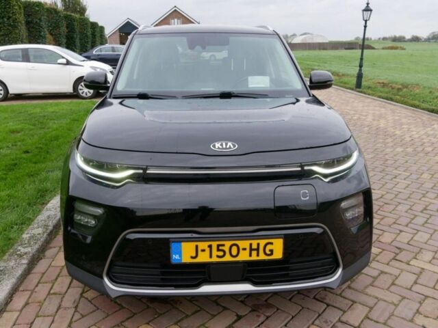 Чорний Кіа Soul, об'ємом двигуна 0 л та пробігом 74 тис. км за 17467 $, фото 6 на Automoto.ua