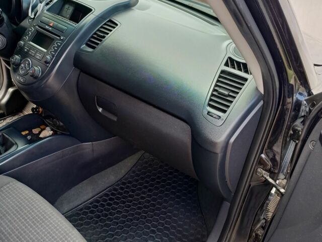 Чорний Кіа Soul, об'ємом двигуна 1.6 л та пробігом 157 тис. км за 6100 $, фото 4 на Automoto.ua