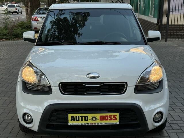 Чорний Кіа Soul, об'ємом двигуна 1.6 л та пробігом 140 тис. км за 8499 $, фото 6 на Automoto.ua