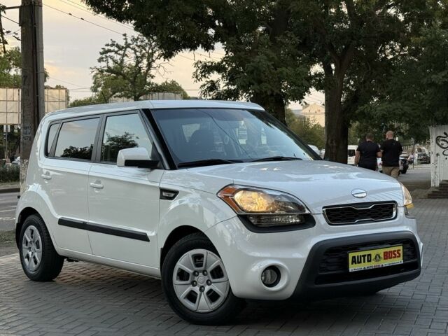 Чорний Кіа Soul, об'ємом двигуна 1.6 л та пробігом 140 тис. км за 8499 $, фото 4 на Automoto.ua