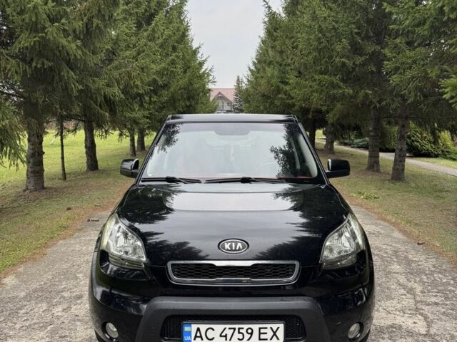Черный Киа Soul, объемом двигателя 1.6 л и пробегом 290 тыс. км за 8200 $, фото 2 на Automoto.ua