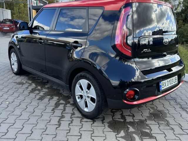 Чорний Кіа Soul, об'ємом двигуна 0 л та пробігом 111 тис. км за 7500 $, фото 4 на Automoto.ua