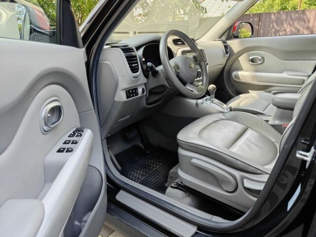 Черный Киа Soul, объемом двигателя 0 л и пробегом 162 тыс. км за 6499 $, фото 4 на Automoto.ua