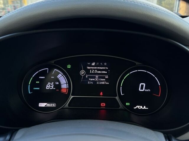 Чорний Кіа Soul, об'ємом двигуна 0 л та пробігом 111 тис. км за 7500 $, фото 9 на Automoto.ua