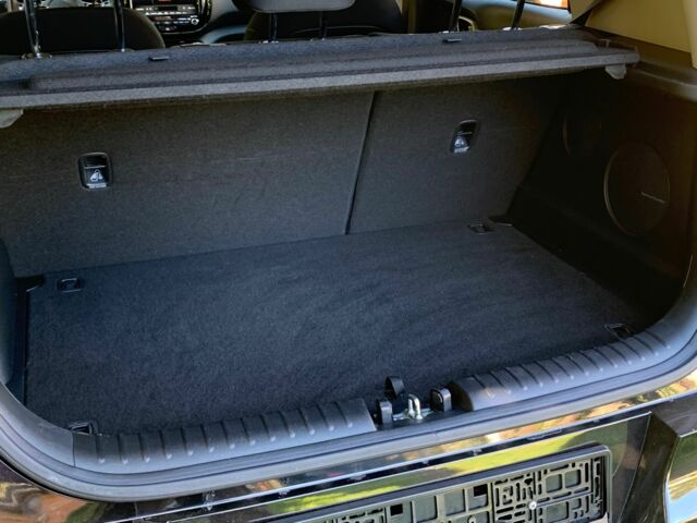 Чорний Кіа Soul, об'ємом двигуна 0 л та пробігом 79 тис. км за 18899 $, фото 20 на Automoto.ua