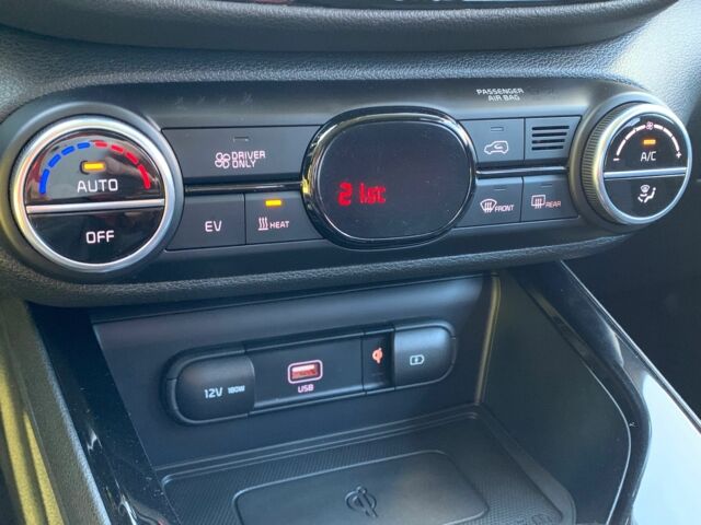 Чорний Кіа Soul, об'ємом двигуна 0 л та пробігом 79 тис. км за 18899 $, фото 12 на Automoto.ua