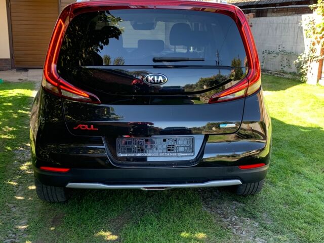 Чорний Кіа Soul, об'ємом двигуна 0 л та пробігом 79 тис. км за 18899 $, фото 4 на Automoto.ua