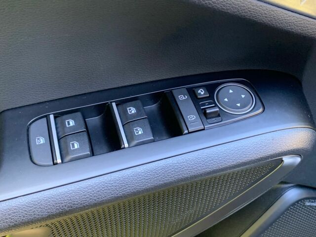 Чорний Кіа Soul, об'ємом двигуна 0 л та пробігом 79 тис. км за 18899 $, фото 16 на Automoto.ua