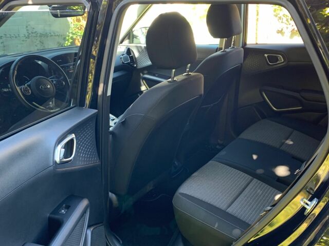 Чорний Кіа Soul, об'ємом двигуна 0 л та пробігом 79 тис. км за 18899 $, фото 18 на Automoto.ua