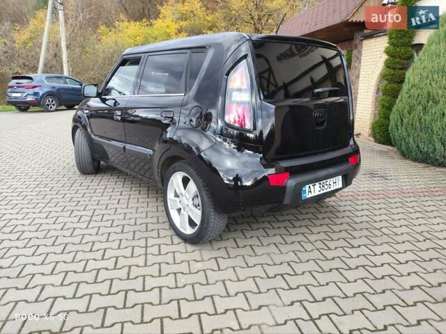 Черный Киа Soul, объемом двигателя 1.58 л и пробегом 209 тыс. км за 7000 $, фото 7 на Automoto.ua