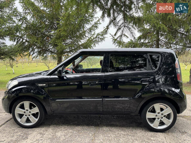 Черный Киа Soul, объемом двигателя 1.6 л и пробегом 290 тыс. км за 8100 $, фото 6 на Automoto.ua