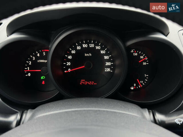 Черный Киа Soul, объемом двигателя 1.6 л и пробегом 243 тыс. км за 5150 $, фото 9 на Automoto.ua