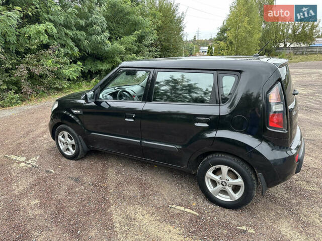 Чорний Кіа Soul, об'ємом двигуна 1.6 л та пробігом 243 тис. км за 5199 $, фото 9 на Automoto.ua