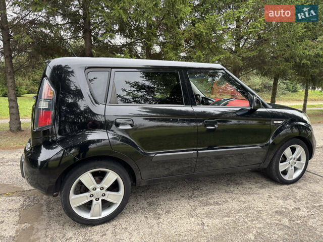 Черный Киа Soul, объемом двигателя 1.6 л и пробегом 290 тыс. км за 8100 $, фото 5 на Automoto.ua