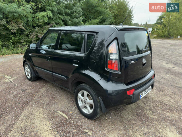 Чорний Кіа Soul, об'ємом двигуна 1.6 л та пробігом 243 тис. км за 5199 $, фото 4 на Automoto.ua