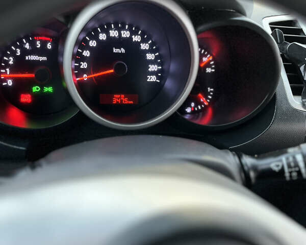 Чорний Кіа Soul, об'ємом двигуна 1.6 л та пробігом 300 тис. км за 5700 $, фото 6 на Automoto.ua