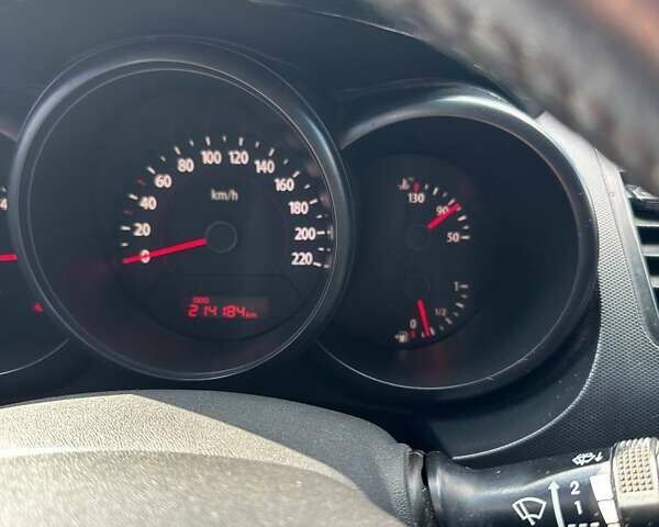 Черный Киа Soul, объемом двигателя 1.59 л и пробегом 214 тыс. км за 5500 $, фото 19 на Automoto.ua