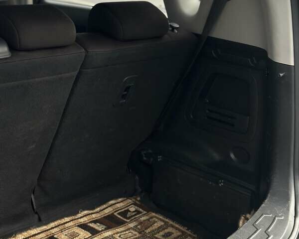 Черный Киа Soul, объемом двигателя 1.6 л и пробегом 279 тыс. км за 7700 $, фото 18 на Automoto.ua