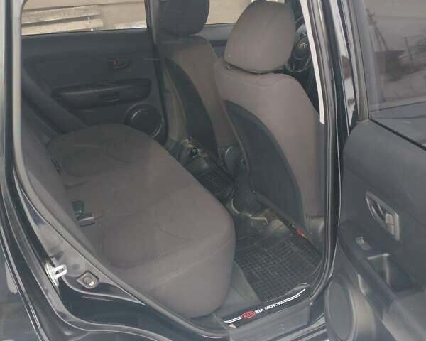 Черный Киа Soul, объемом двигателя 1.59 л и пробегом 189 тыс. км за 6500 $, фото 7 на Automoto.ua