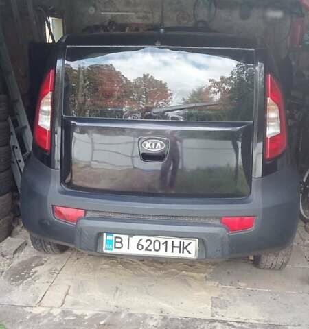 Черный Киа Soul, объемом двигателя 1.98 л и пробегом 168 тыс. км за 7200 $, фото 5 на Automoto.ua