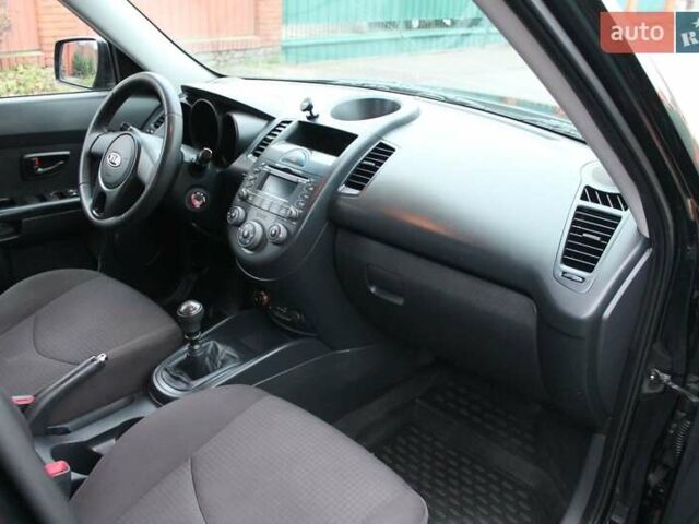 Черный Киа Soul, объемом двигателя 1.59 л и пробегом 217 тыс. км за 6444 $, фото 34 на Automoto.ua