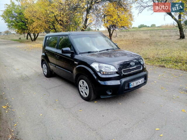 Черный Киа Soul, объемом двигателя 1.59 л и пробегом 168 тыс. км за 6000 $, фото 6 на Automoto.ua