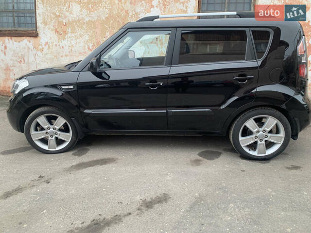Черный Киа Soul, объемом двигателя 1.6 л и пробегом 255 тыс. км за 9200 $, фото 14 на Automoto.ua