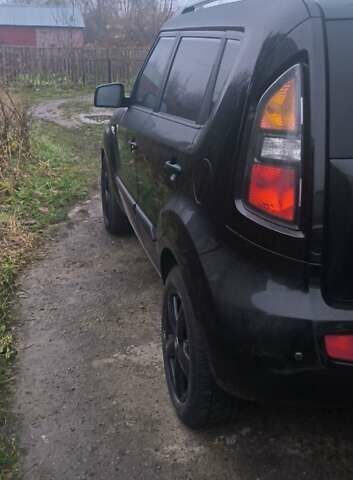 Черный Киа Soul, объемом двигателя 1.6 л и пробегом 305 тыс. км за 8700 $, фото 12 на Automoto.ua