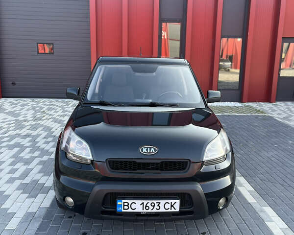 Черный Киа Soul, объемом двигателя 1.59 л и пробегом 213 тыс. км за 7500 $, фото 6 на Automoto.ua
